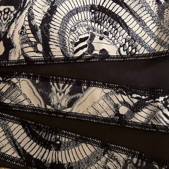 EuC LuLuLem0n HiGheSt TiMeS PaNt puLL-oN LuXtreMe WinGed MoSaiC WhItE NaVaL BlUe - Picture 8 of 11